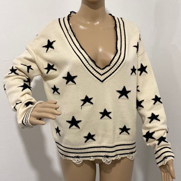 Bailey Rose long sleeves start print distressed pullover sweater Cozy size XS - Picture 1 of 10